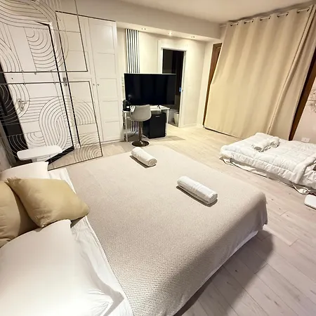게스트하우스 La N4 Exclusive 3*